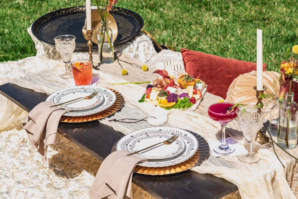 The Foundry Hotel: picnic table setting